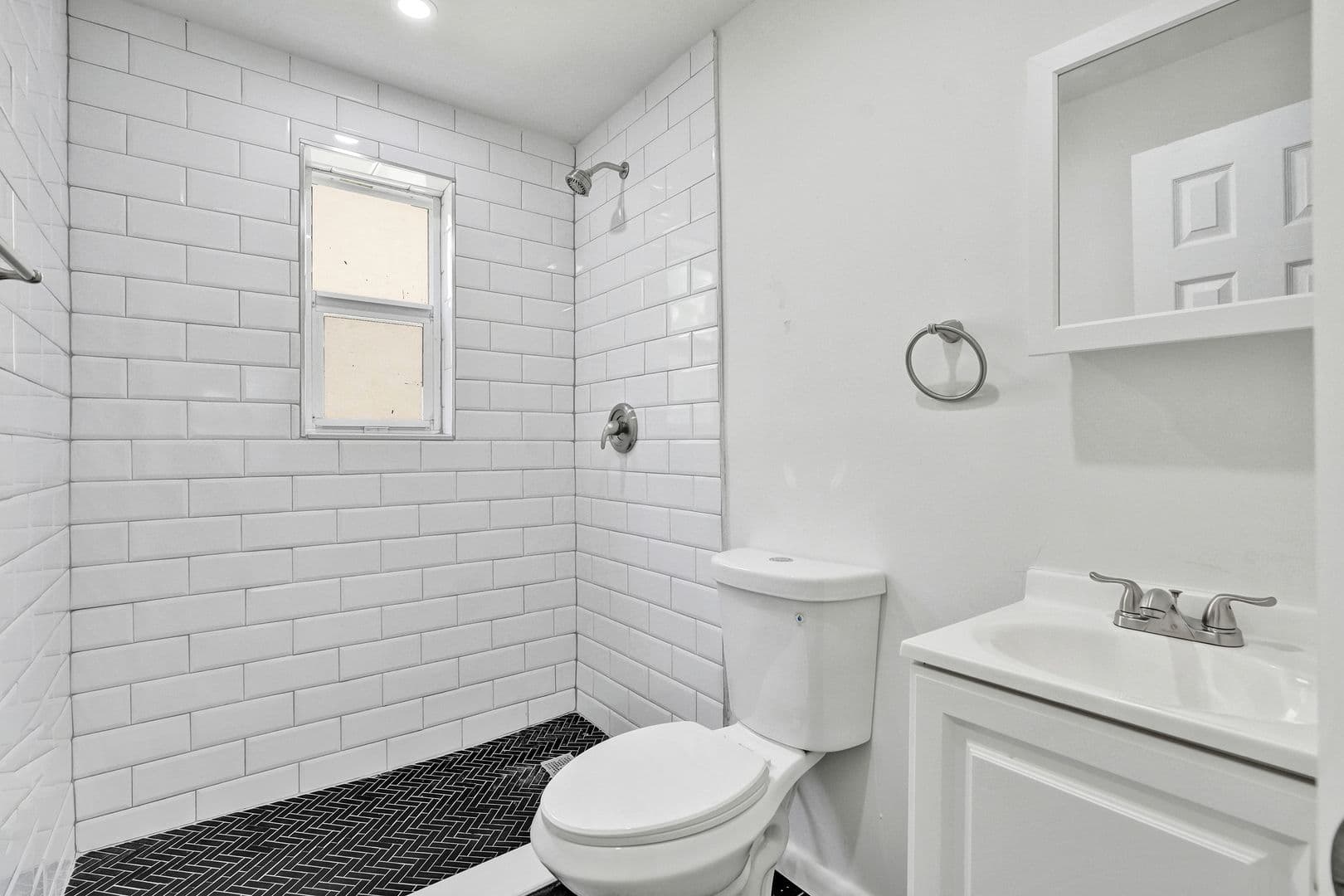 Miami Apartment: 200 nw 13th st