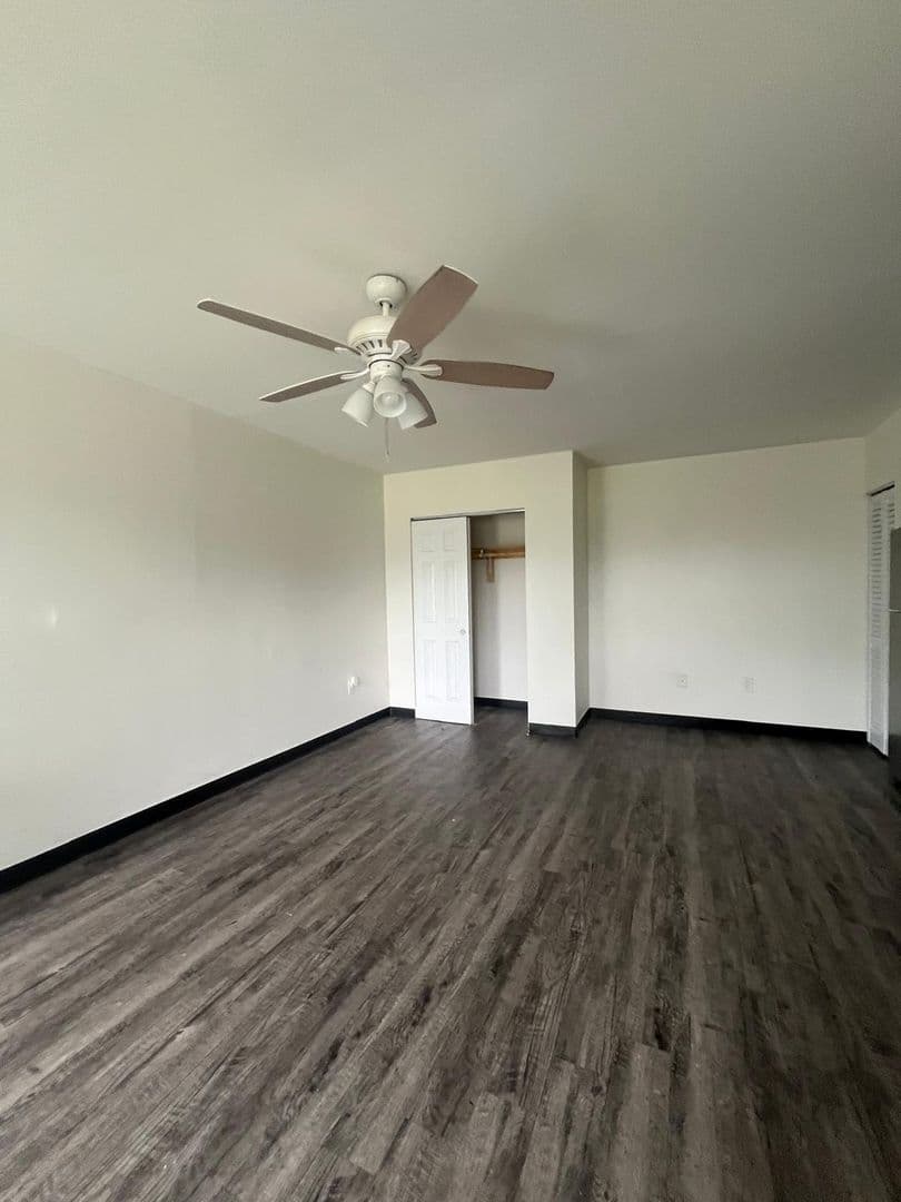miami Apartment: 467 NW 8TH ST