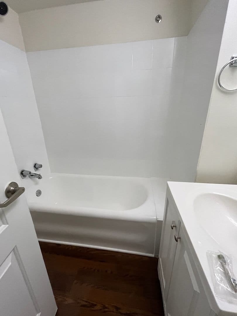 Washington Apartment: 1616 16th Street NW