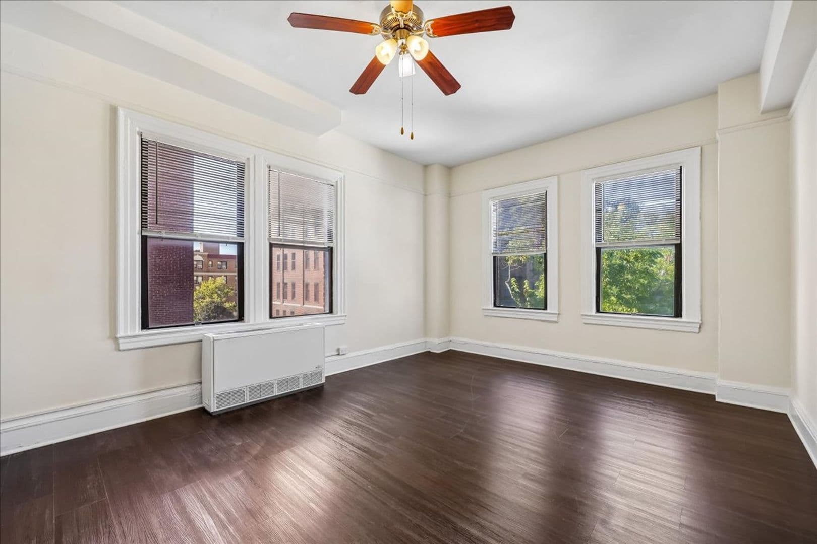 Washington Apartment: 1616 16th Street NW