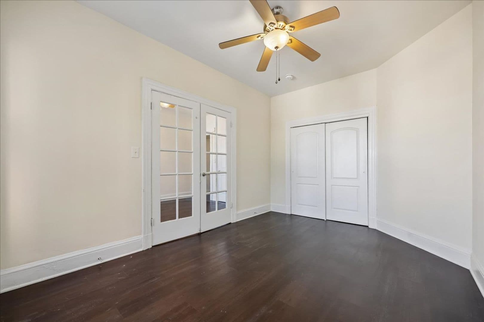 Washington Apartment: 1616 16th Street NW