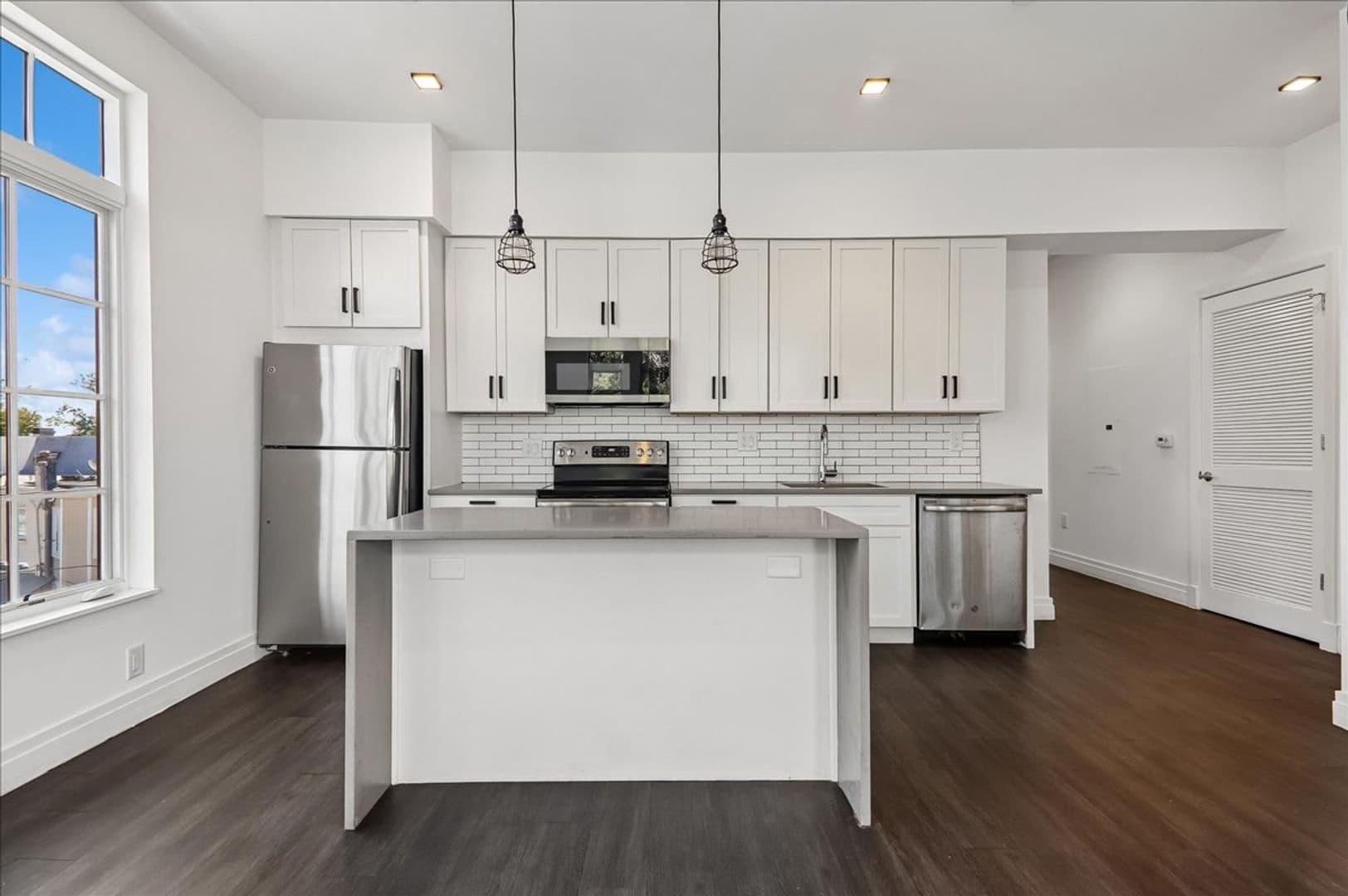 Washington Apartment: 3225 Georgia Avenue NW