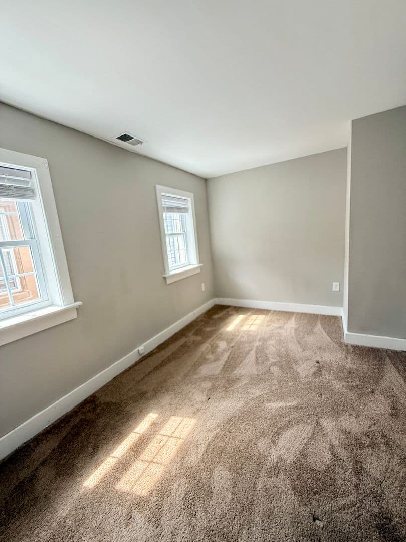 Baltimore Apartment: 506 W Franklin street