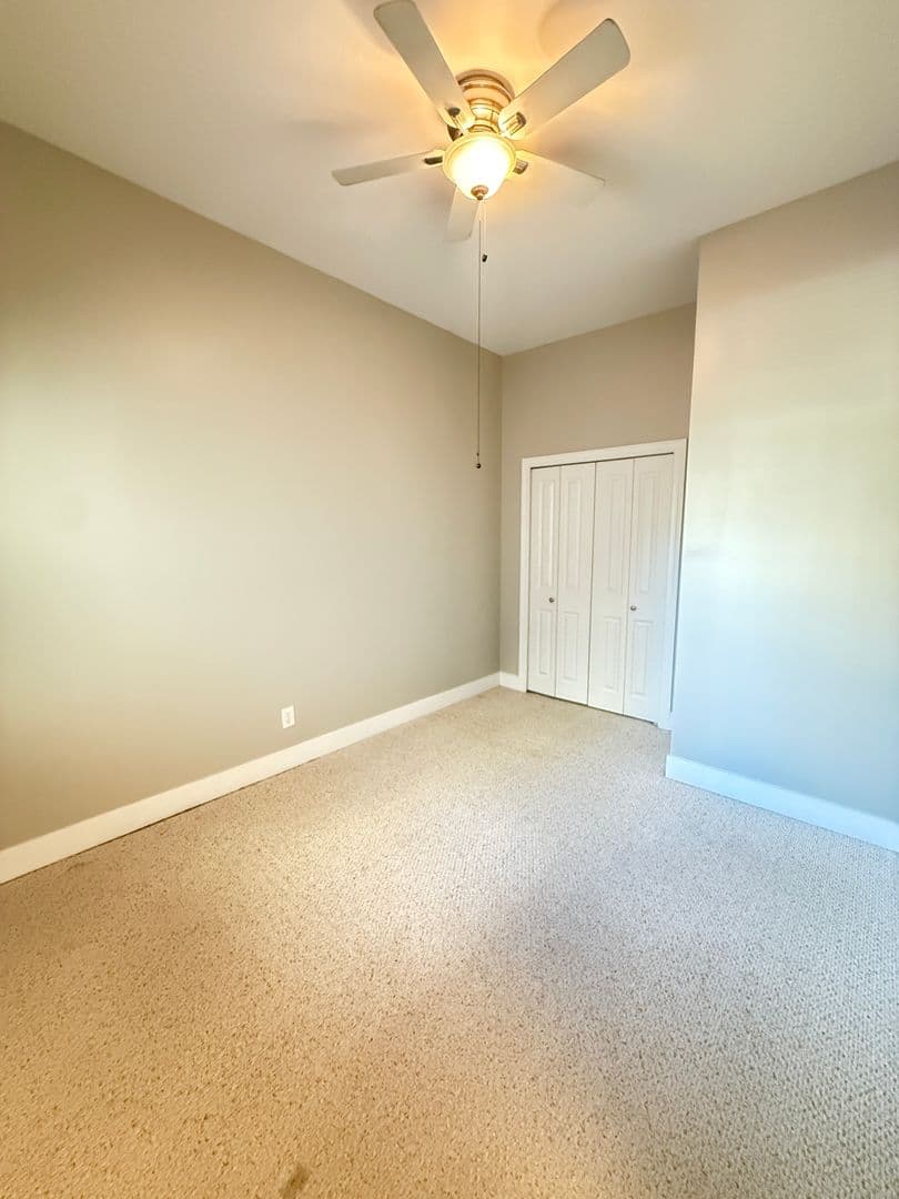 Washington Apartment: 1438 Fairmont St NW