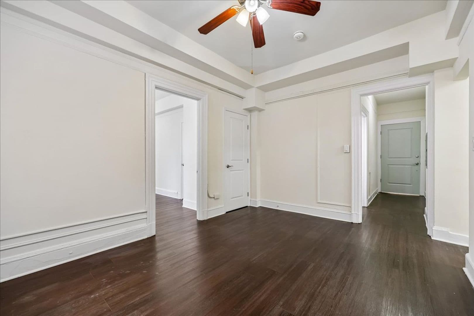 Washington Apartment: 1616 16th Street NW