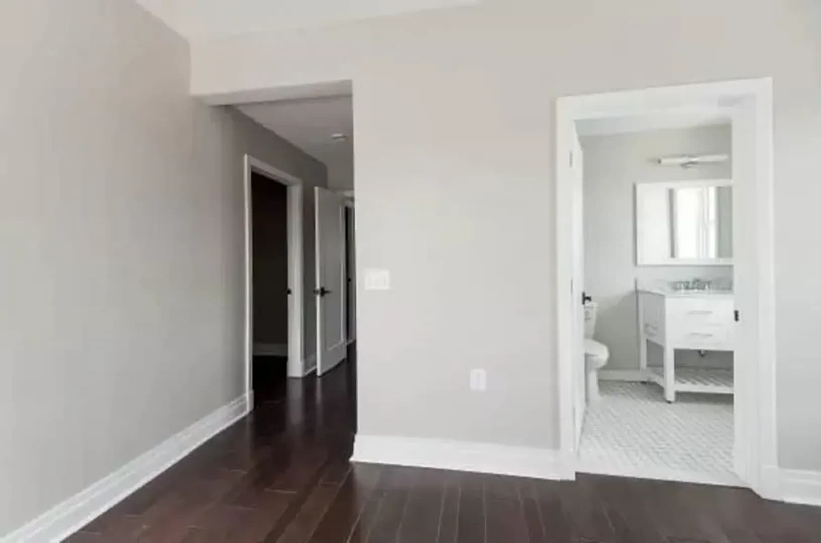 Washington Apartment: 10 Florida Avenue
