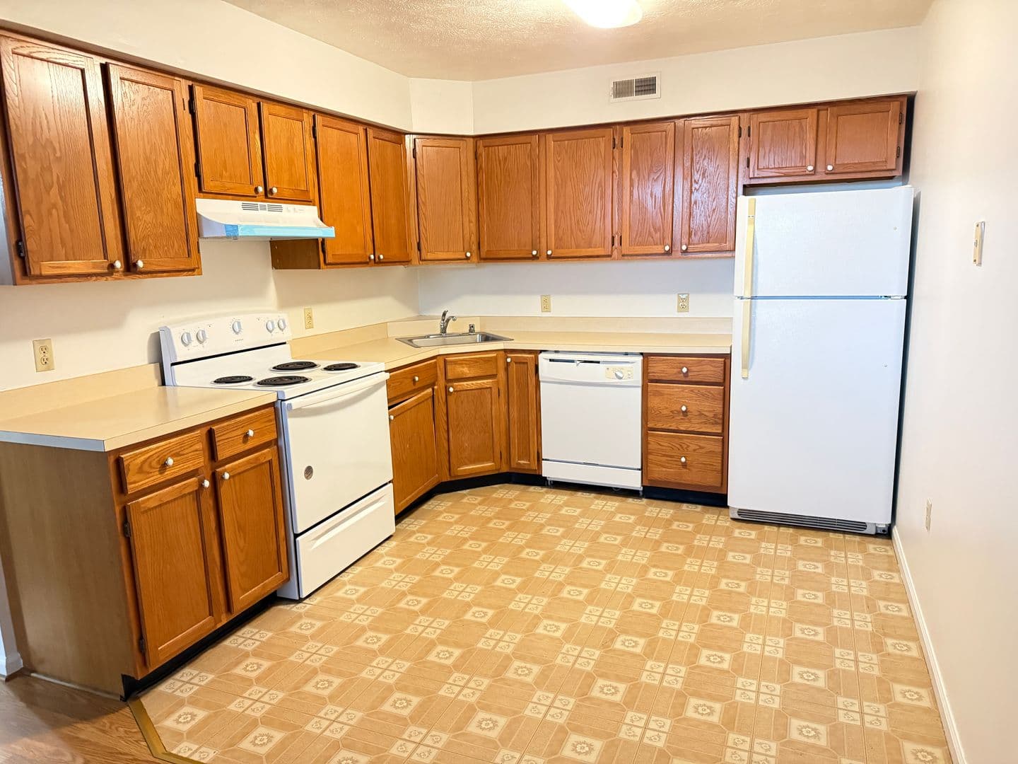 Baltimore Apartment: 215 S Eaton Street