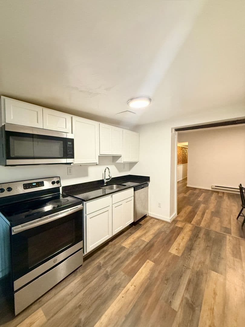 Baltimore Apartment: 1624 Aliceanna St.