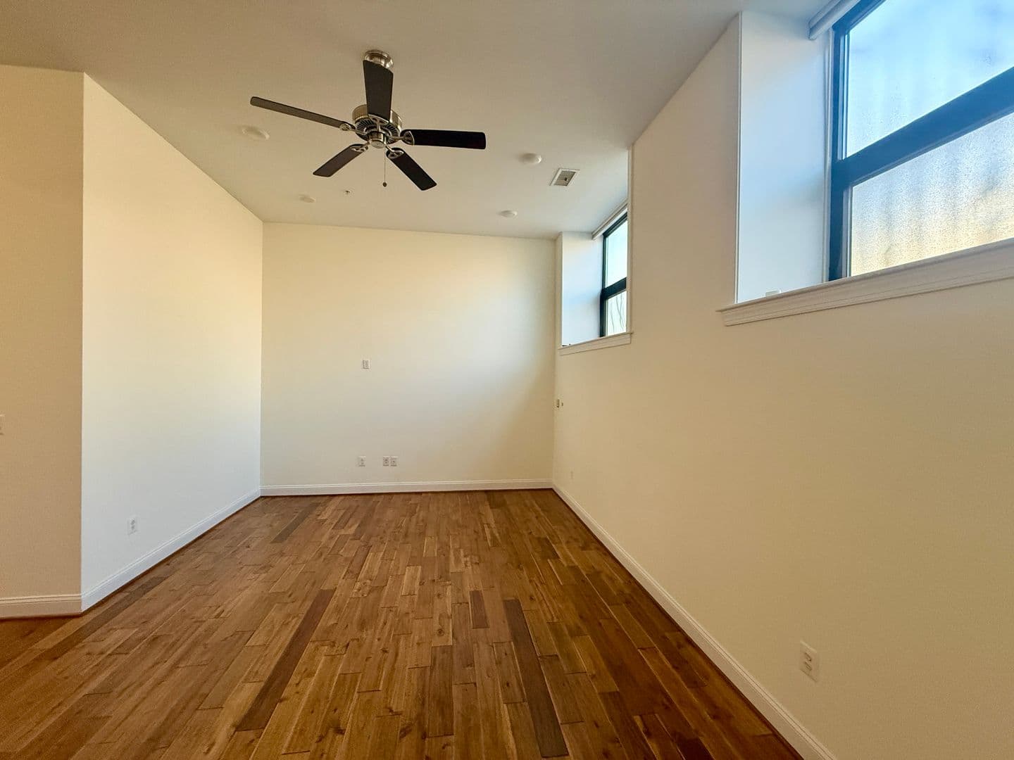 Baltimore Apartment: 201 S Conkling Street