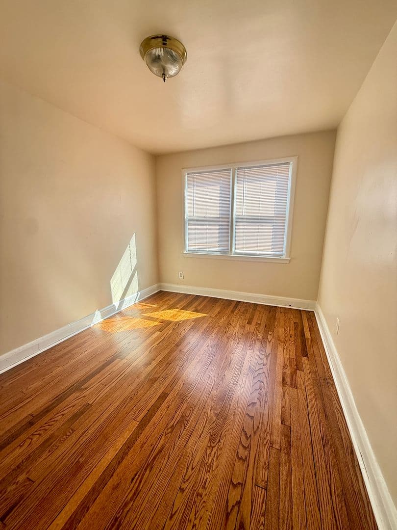 Baltimore Apartment: 4228 6th St