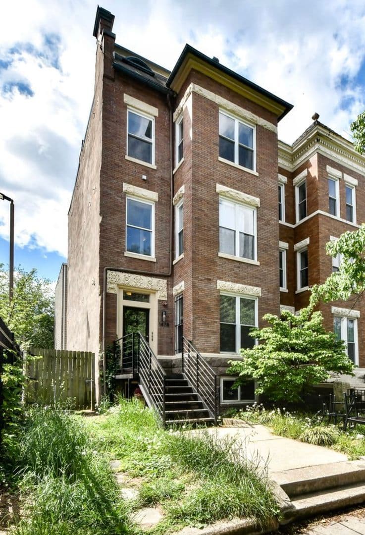 Washington Apartment: 1438 Fairmont St NW