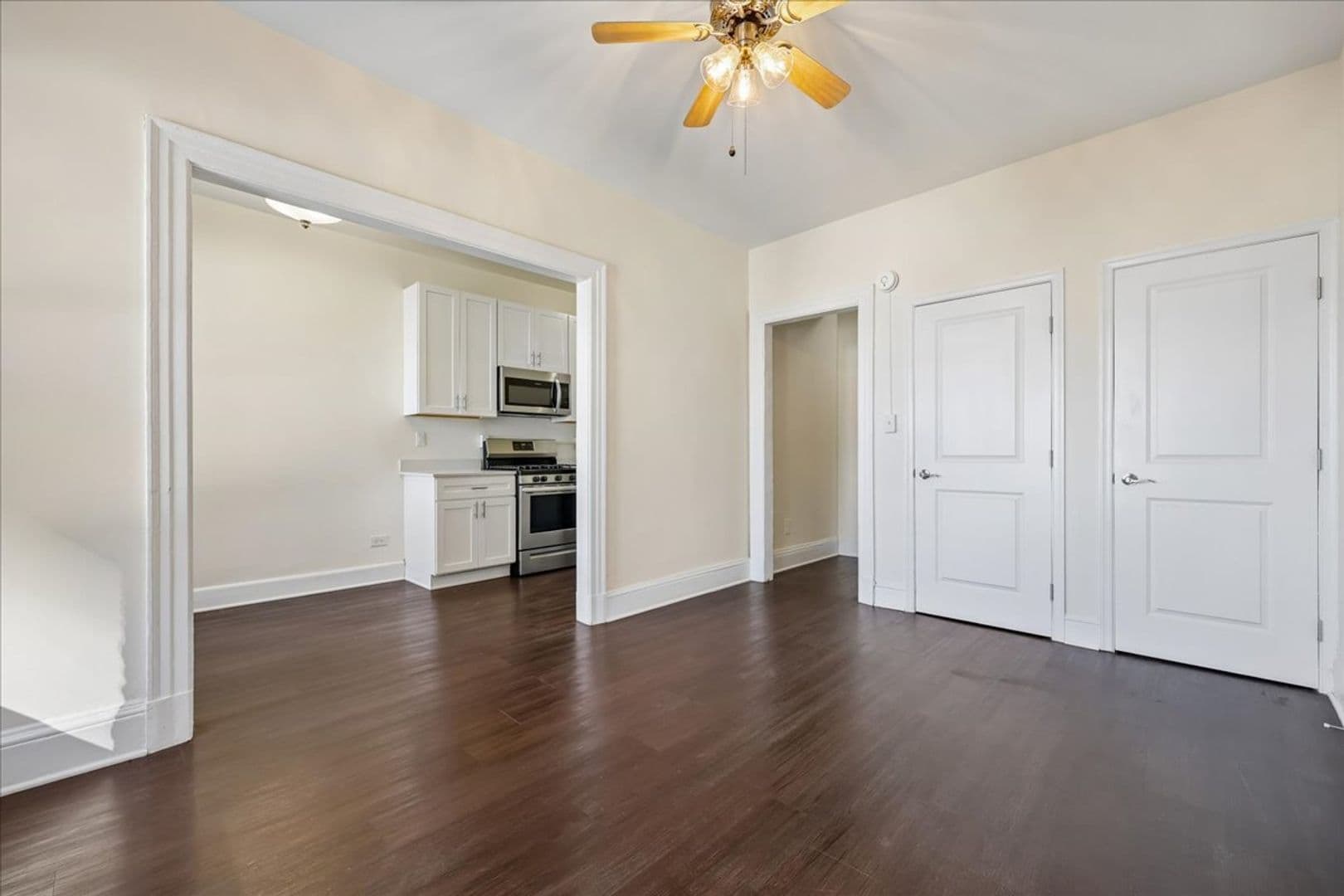 Washington Apartment: 1616 16th Street NW