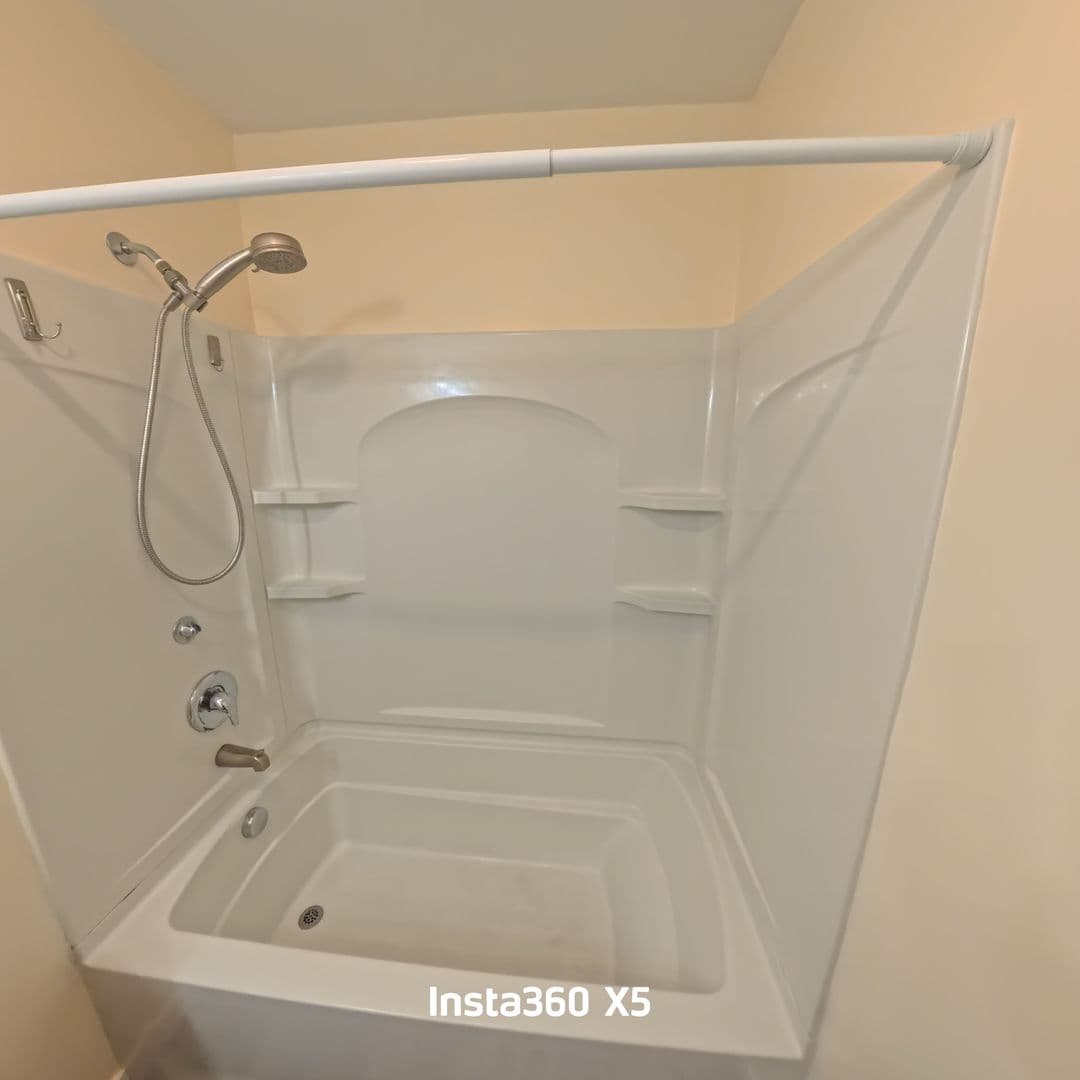 Stratford Apartment: 3699 Broadbridge Ave