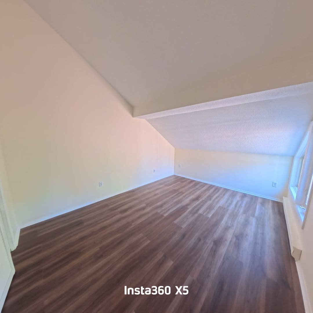 Stratford Apartment: 3699 Broadbridge Ave