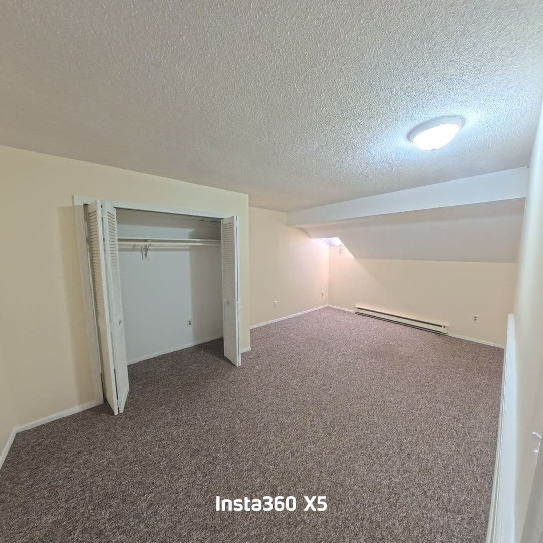 Stratford Apartment: 3699 Broadbridge Ave
