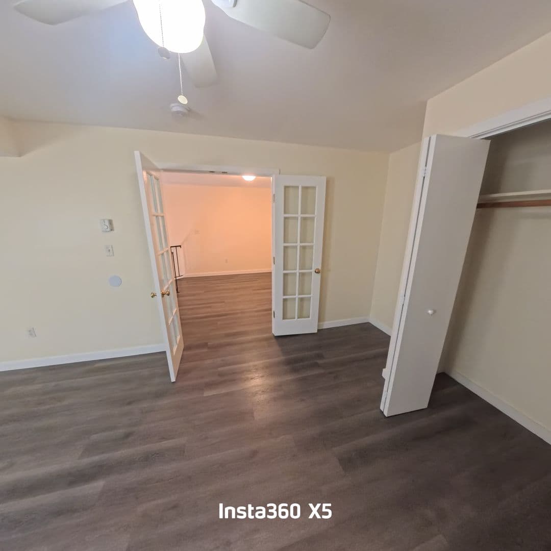 Stratford Apartment: 3699 Broadbridge Ave