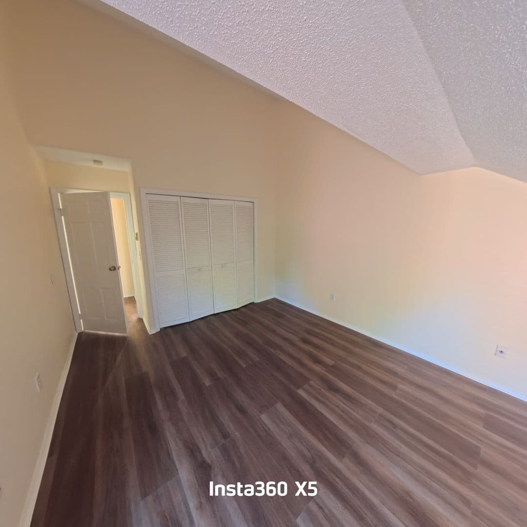 Stratford Apartment: 3699 Broadbridge Ave