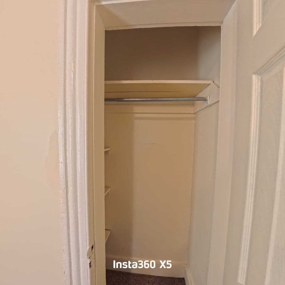 Stratford Apartment: 3699 Broadbridge Ave