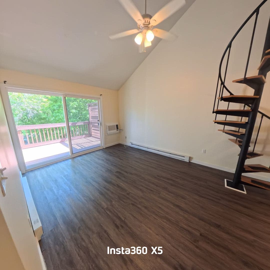 Stratford Apartment: 3699 Broadbridge Ave