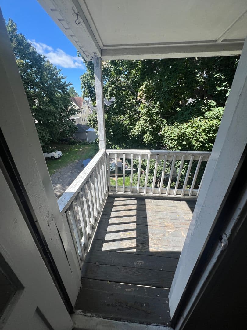 Bridgeport Apartment: 65-67 Fox St