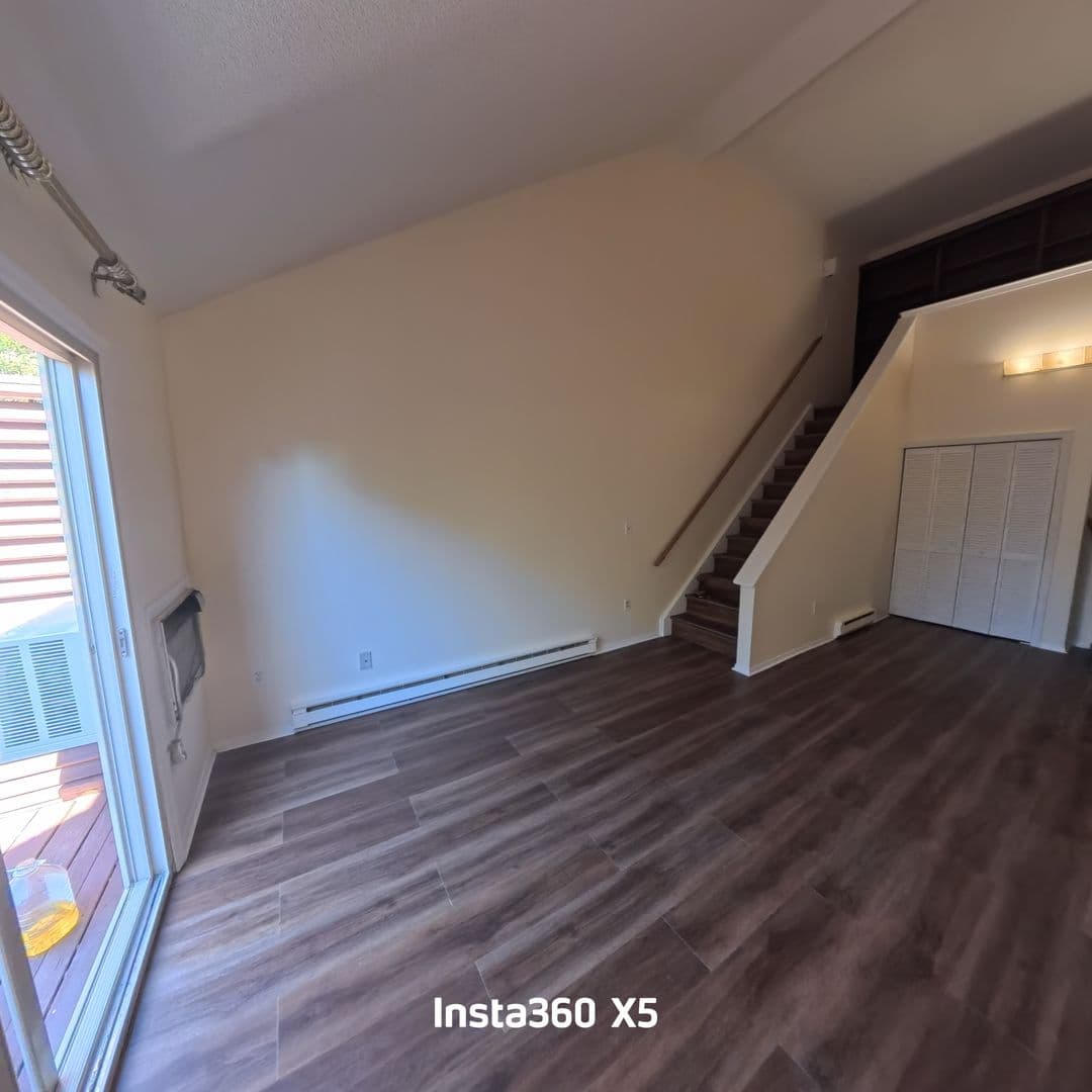 Stratford Apartment: 3699 Broadbridge Ave
