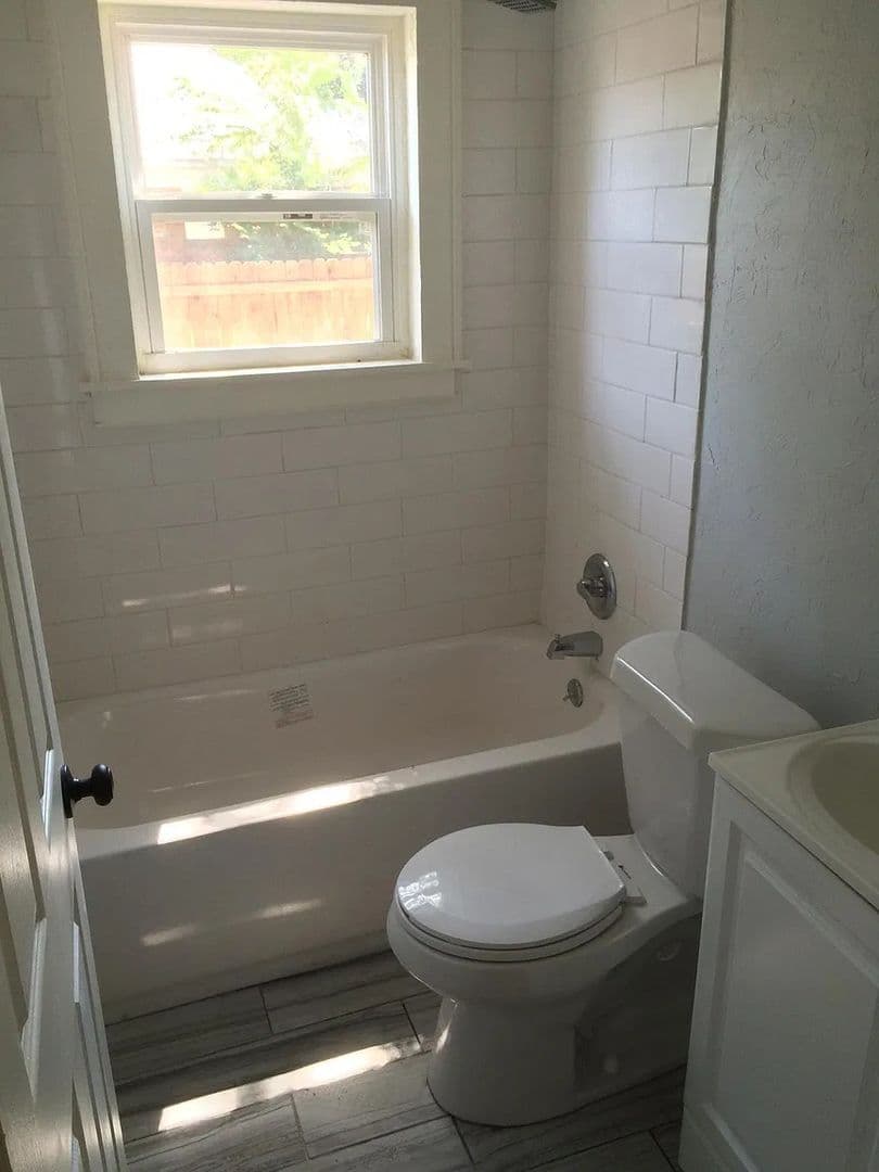 Oklahoma City Apartment: 2404 NW 20th St