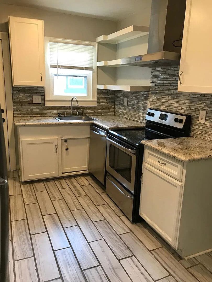 Oklahoma City Apartment: 2404 NW 20th St