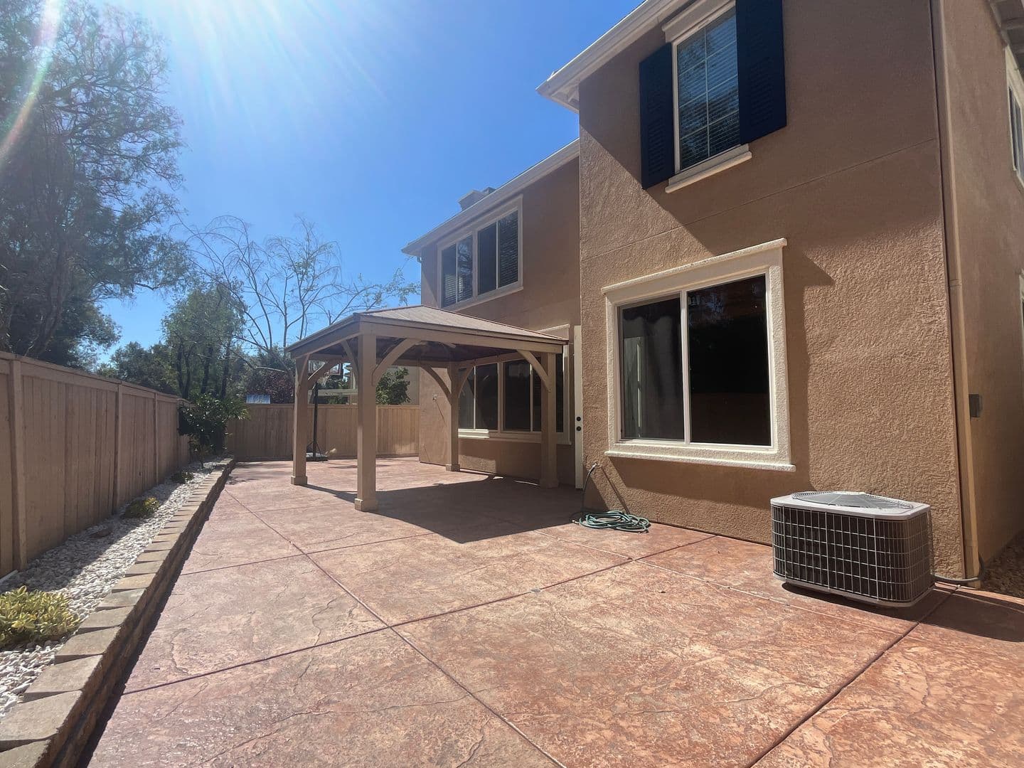Vista House: 790 Arbor Glen Ln