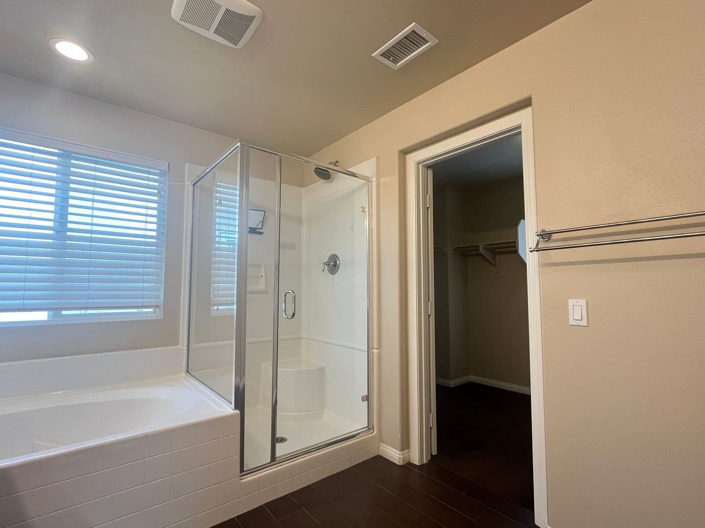 Vista House: 790 Arbor Glen Ln