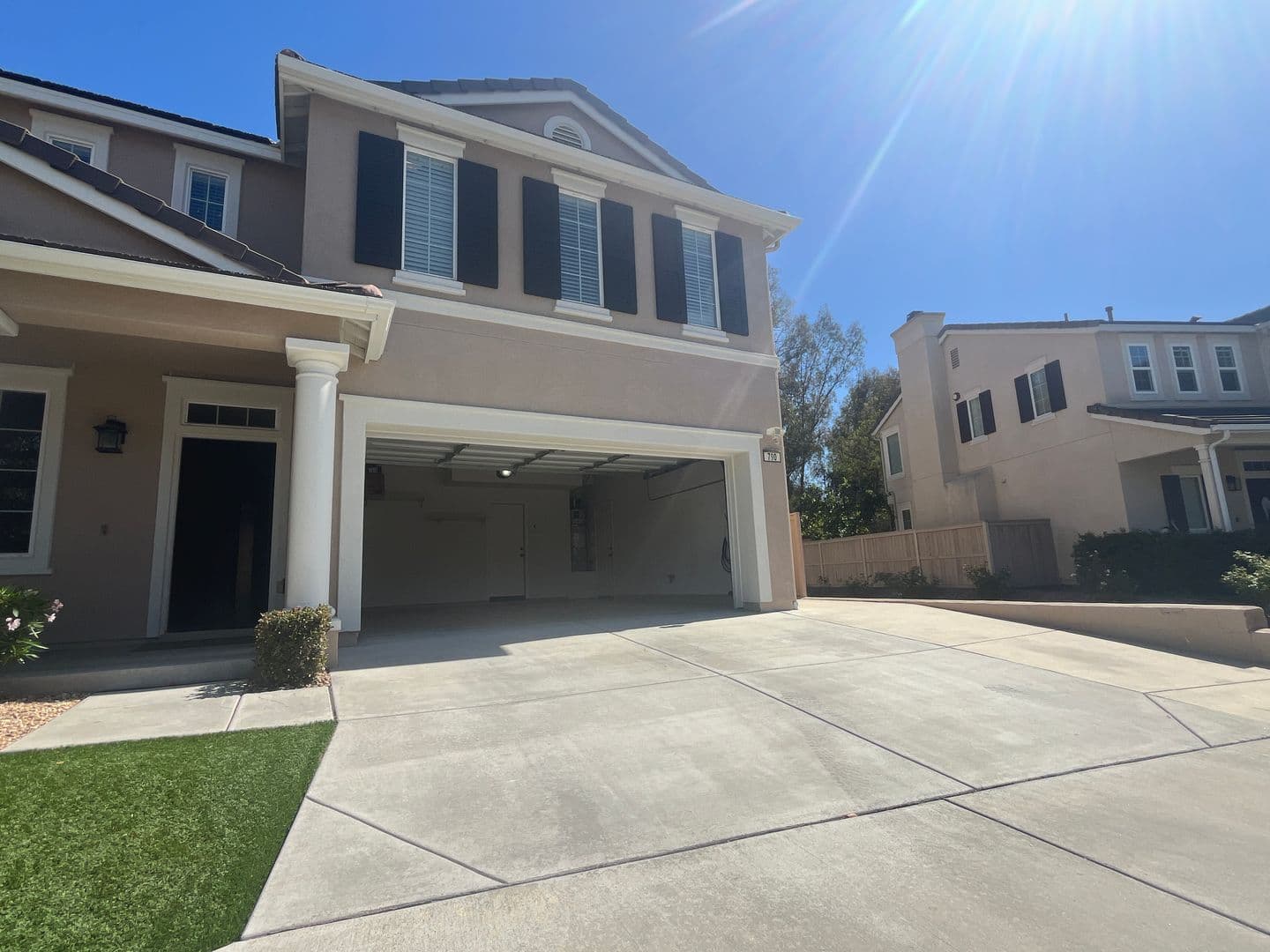 Vista House: 790 Arbor Glen Ln