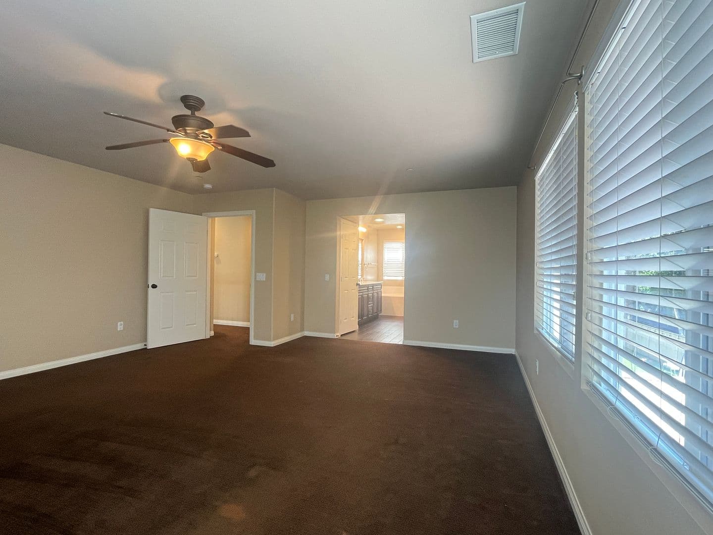 Vista House: 790 Arbor Glen Ln