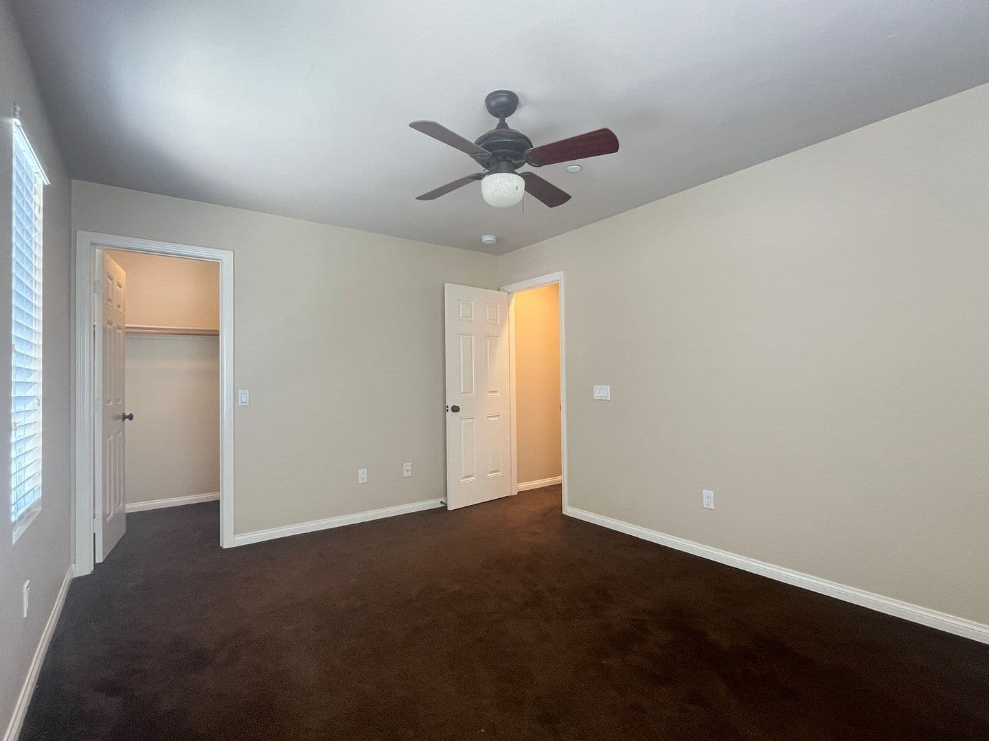 Vista House: 790 Arbor Glen Ln