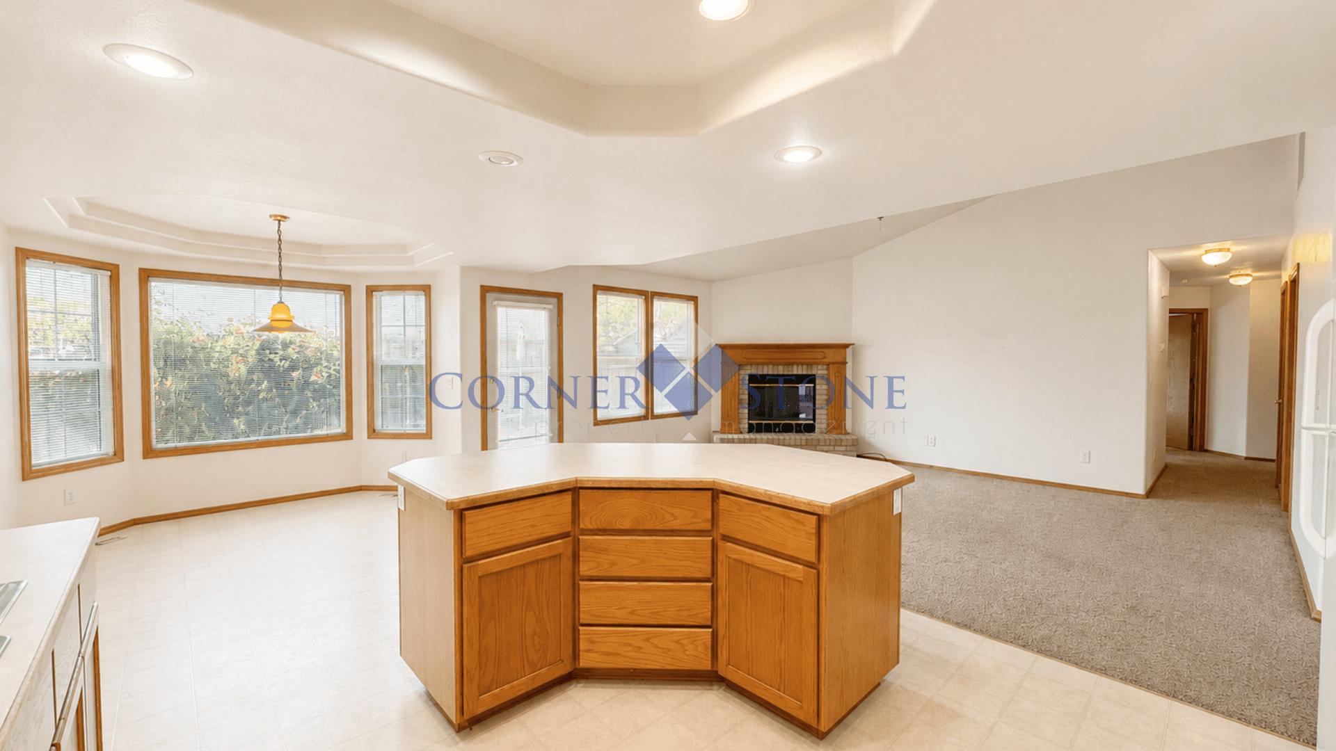 Boise House: 5537 N Tumbleweed Place