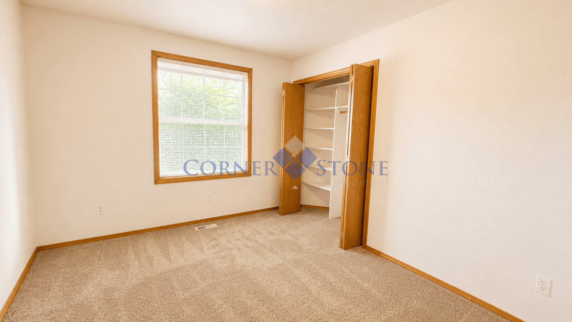 Boise House: 5537 N Tumbleweed Place
