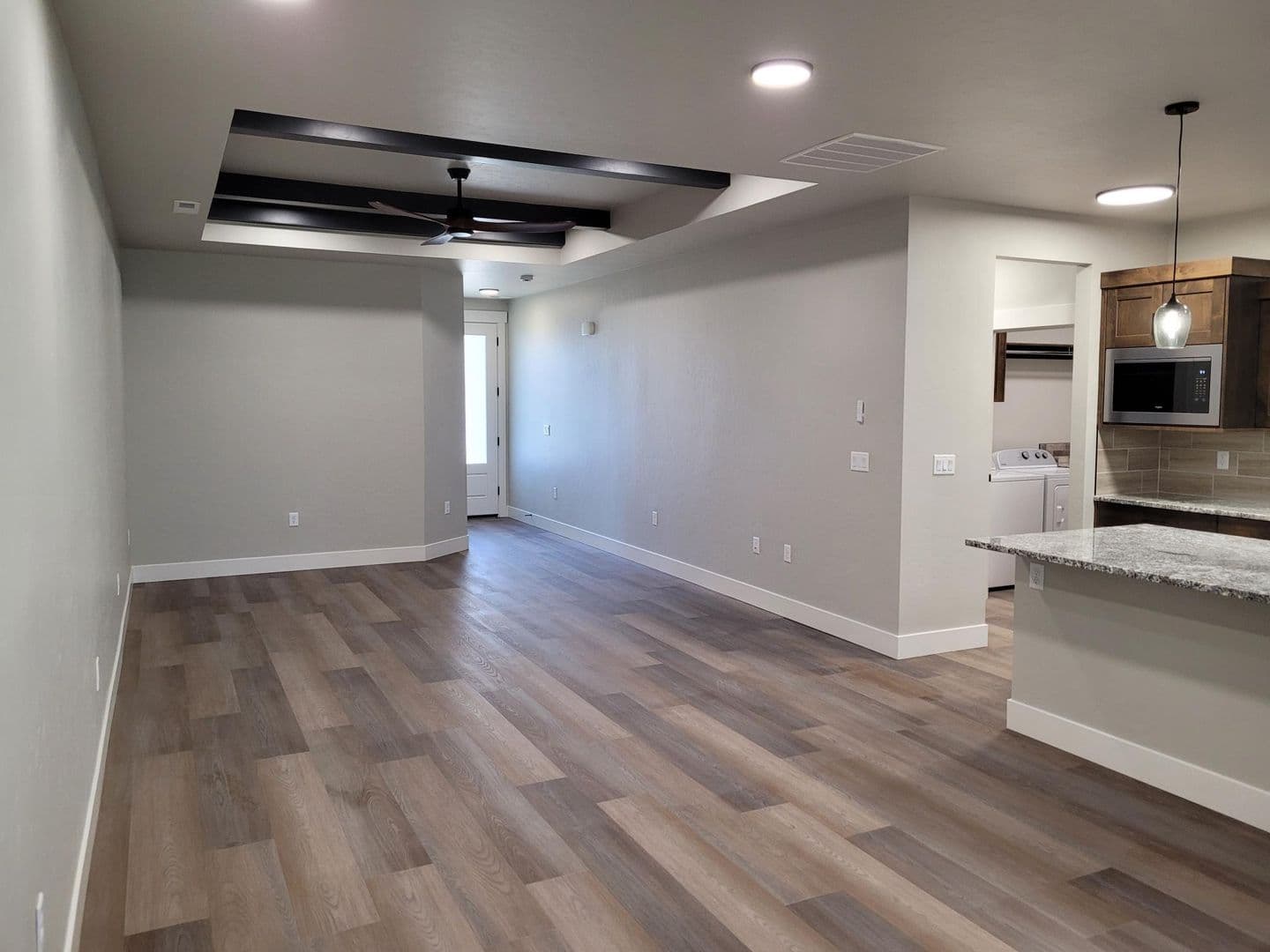Meridian House: 546 W. Broadway  Ave
