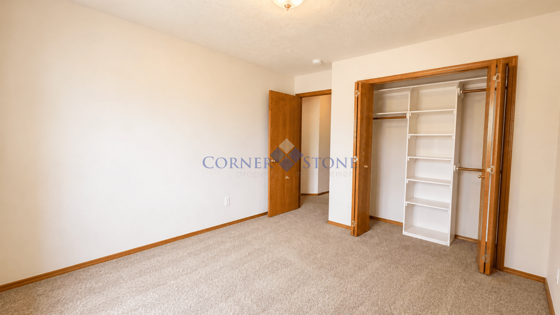 Boise House: 5537 N Tumbleweed Place