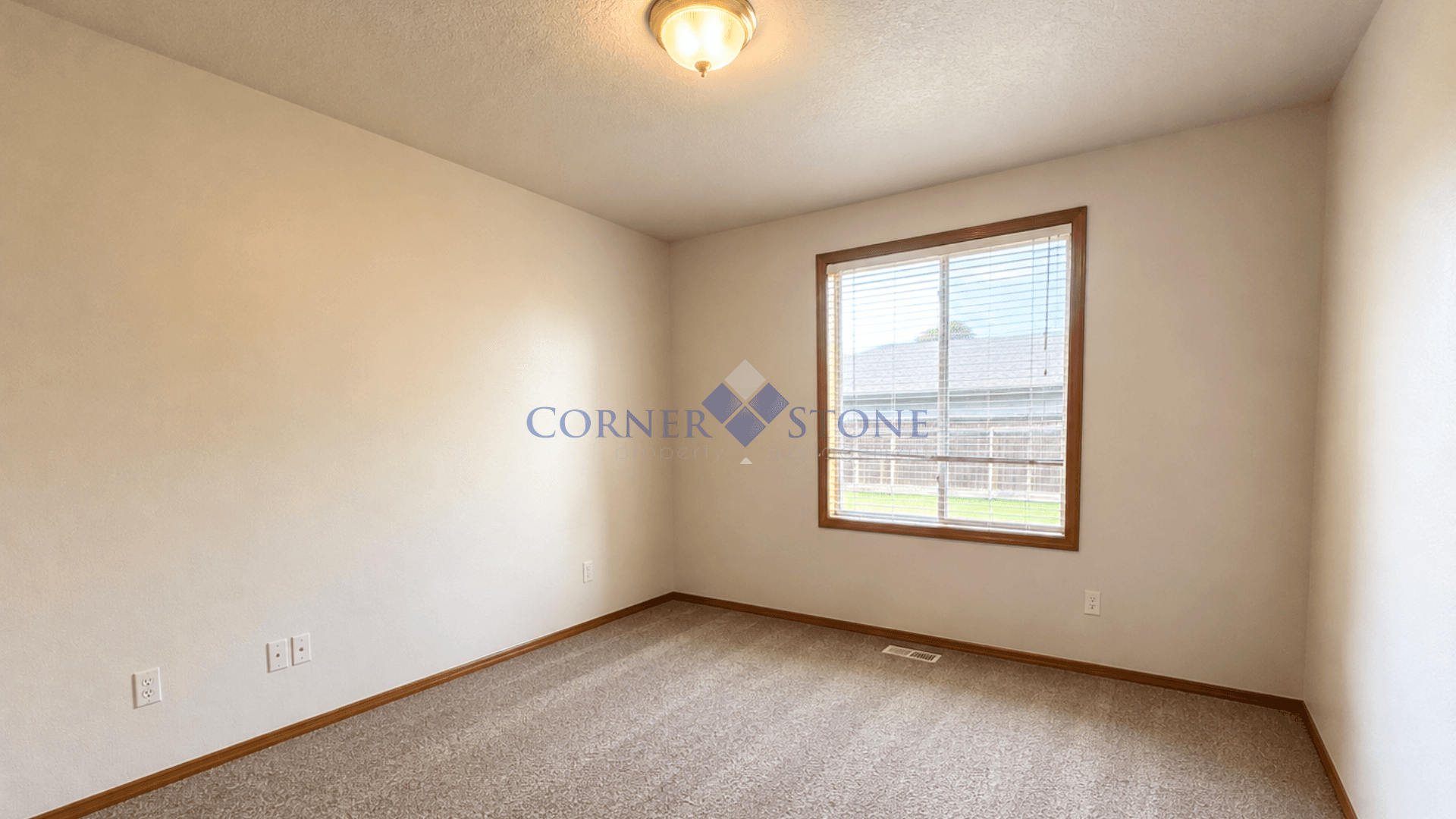 Boise House: 5537 N Tumbleweed Place