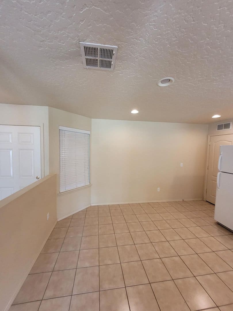 Meridian House: 4450 N. Mooney Falls Way
