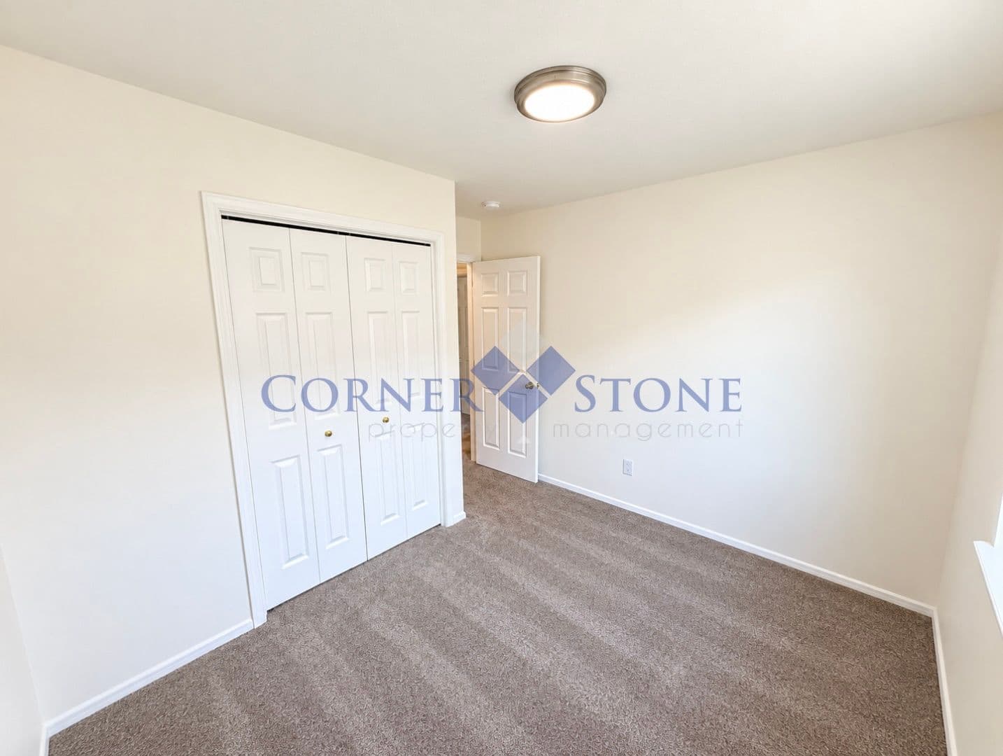 Nampa House: 807 E. Cottage Ave