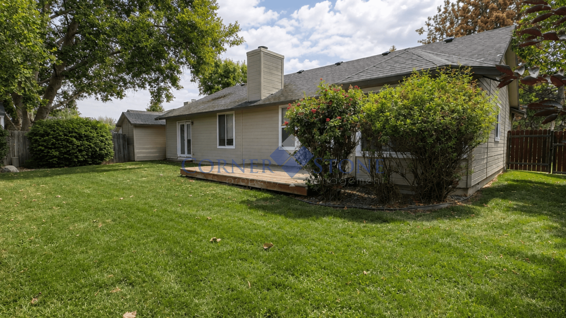 Boise House: 5537 N Tumbleweed Place