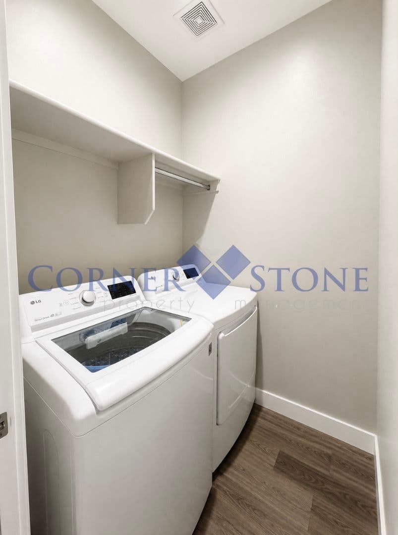 Star House: 12483 W Nabesna St