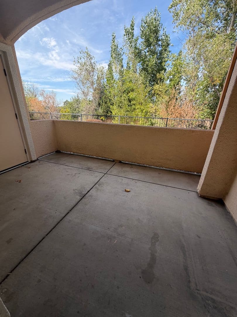 Roseville Condo: 1501 Secret Ravine Pkwy #317