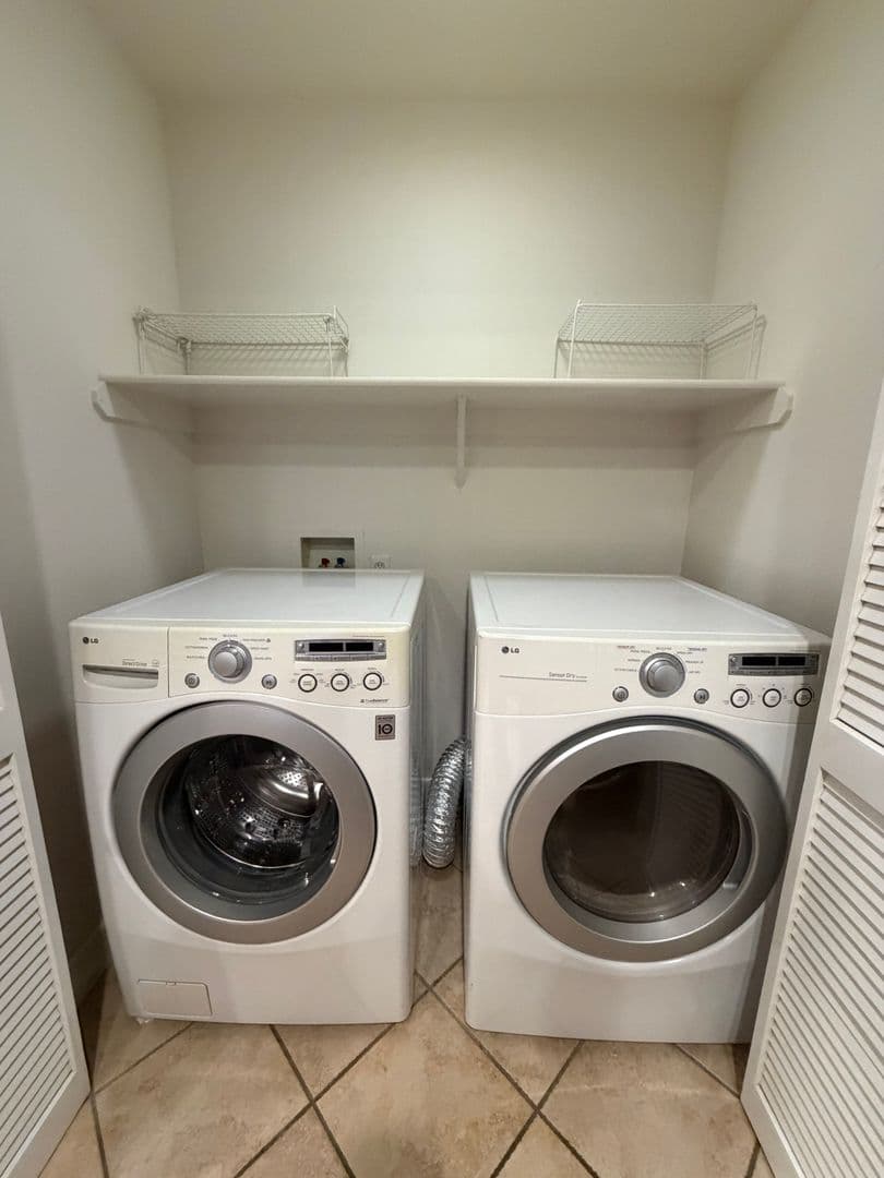 Roseville Condo: 1501 Secret Ravine Pkwy #317