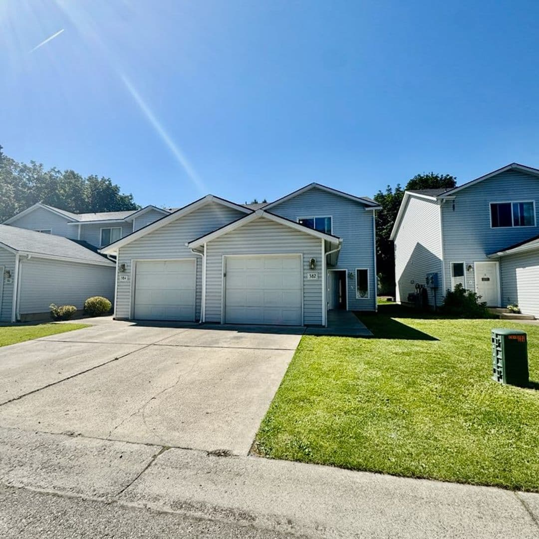 Coeur d' Alene Apartment: 382,84,86,88 Leadora Ln.