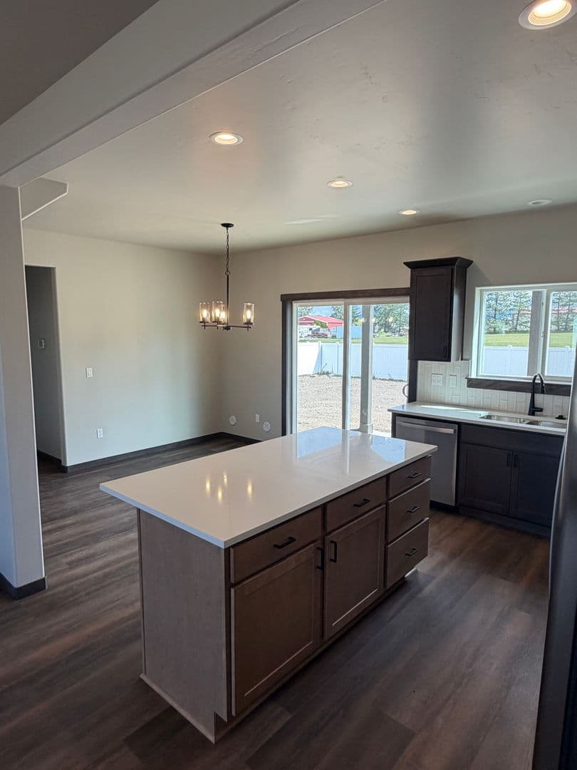 Post Falls House: 2744 N. Neptune St