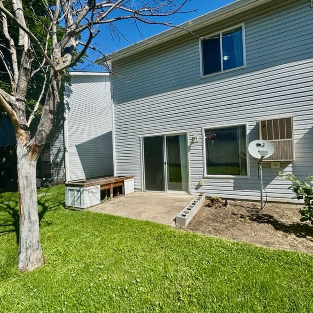 Coeur d' Alene Apartment: 382,84,86,88 Leadora Ln.