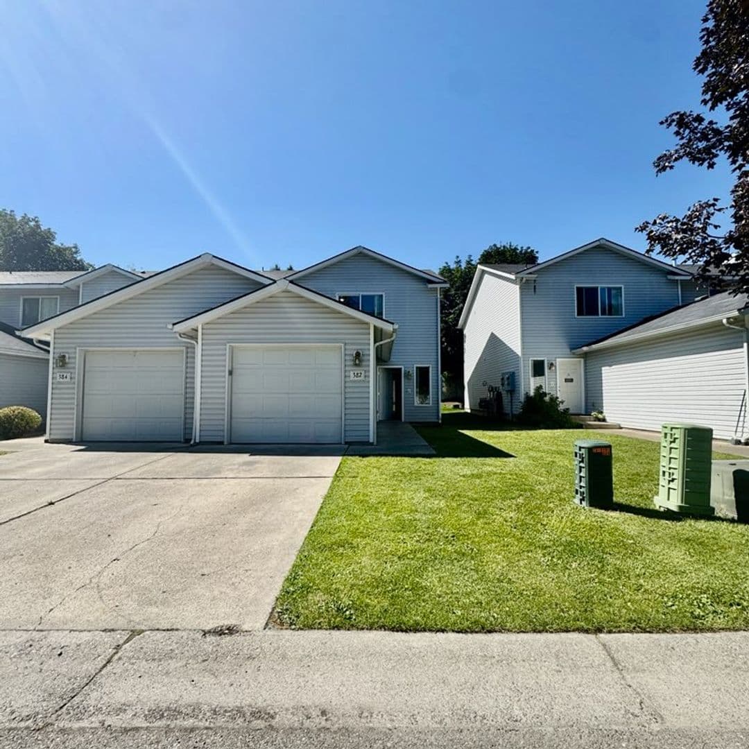 Coeur d' Alene Apartment: 382,84,86,88 Leadora Ln.
