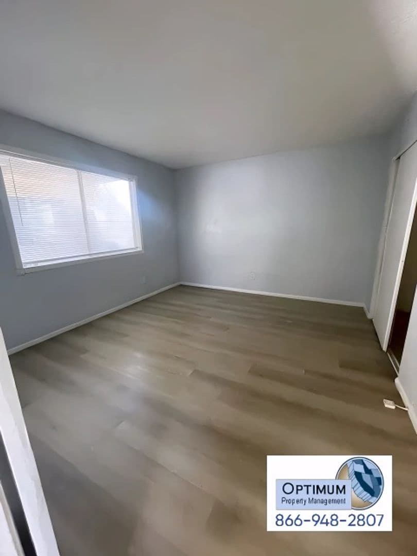 Lake Elsinore Apartment: 1410 Morro Way  - UNIT #01