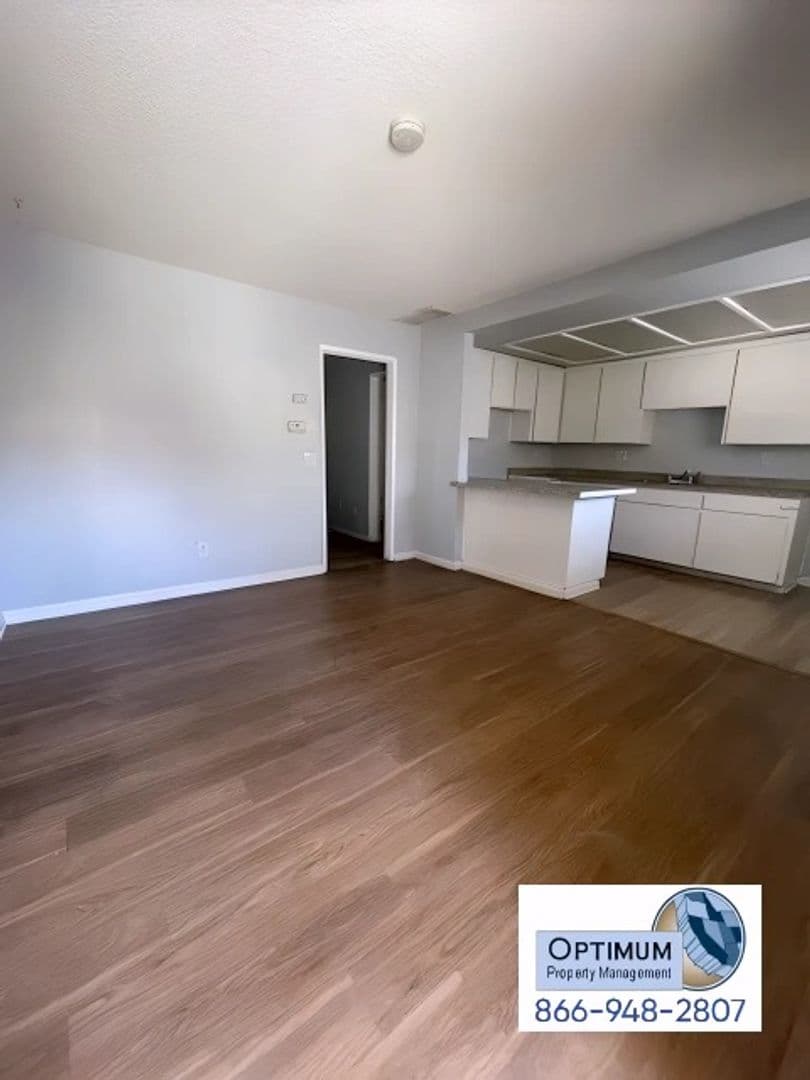 Lake Elsinore Apartment: 1410 Morro Way  - UNIT #01