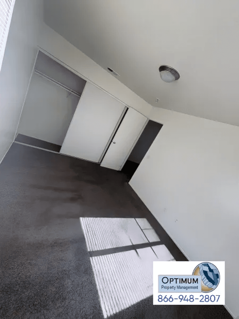 Victorville House: 15952 Greyrock St.